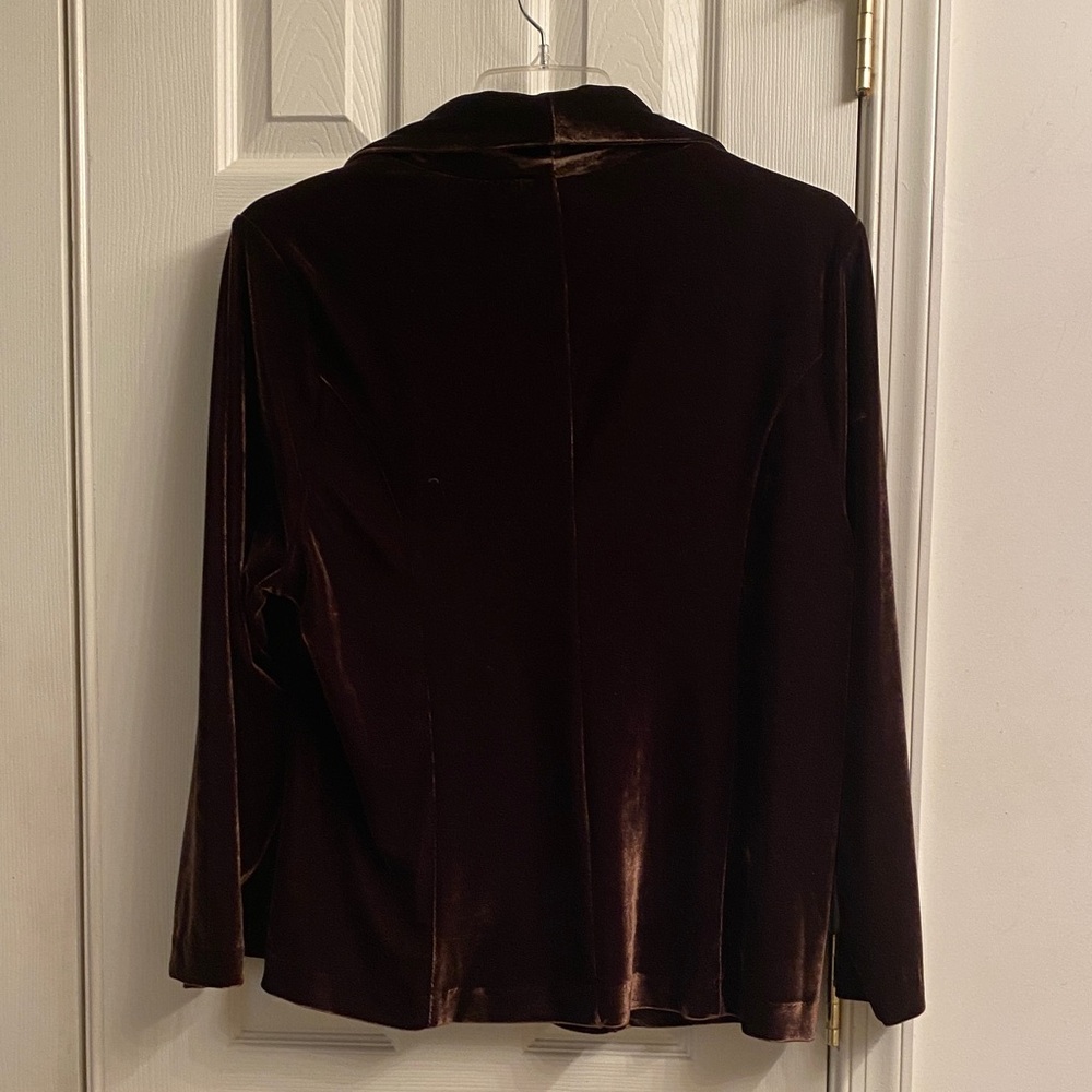 Cloth & Portrait Velvet Blazer in Rich Brown - Picture 4 of 5
